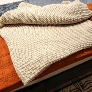 Casaluna SOFT knit blanket